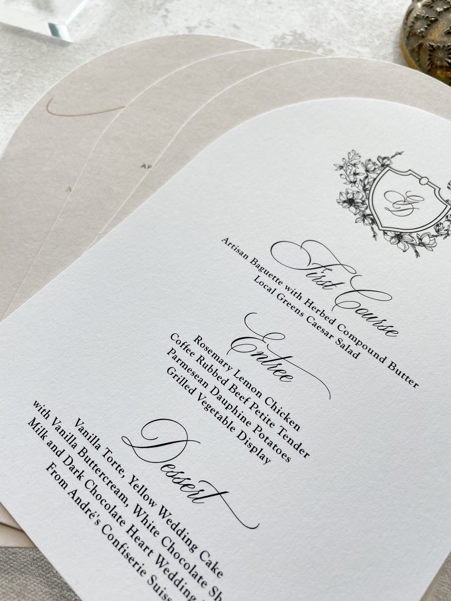 Arch Wedding Menu | Style 136