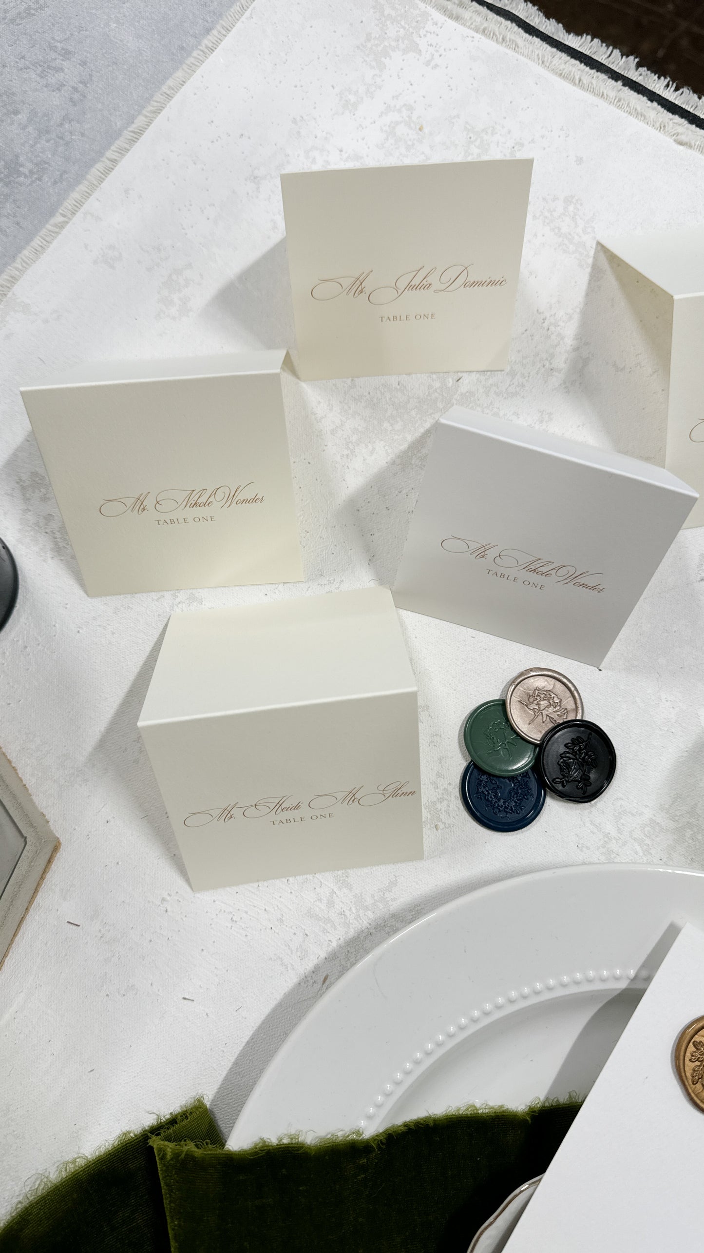 Folded Placecards | Namecards | Match your invites - Style 777