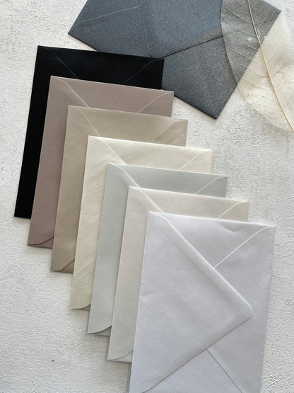 Dark Blank A7 Envelopes by The Prettiest Pixel